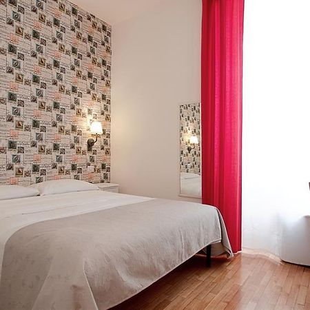 Hotel Domus Flaviae Roma Exterior foto