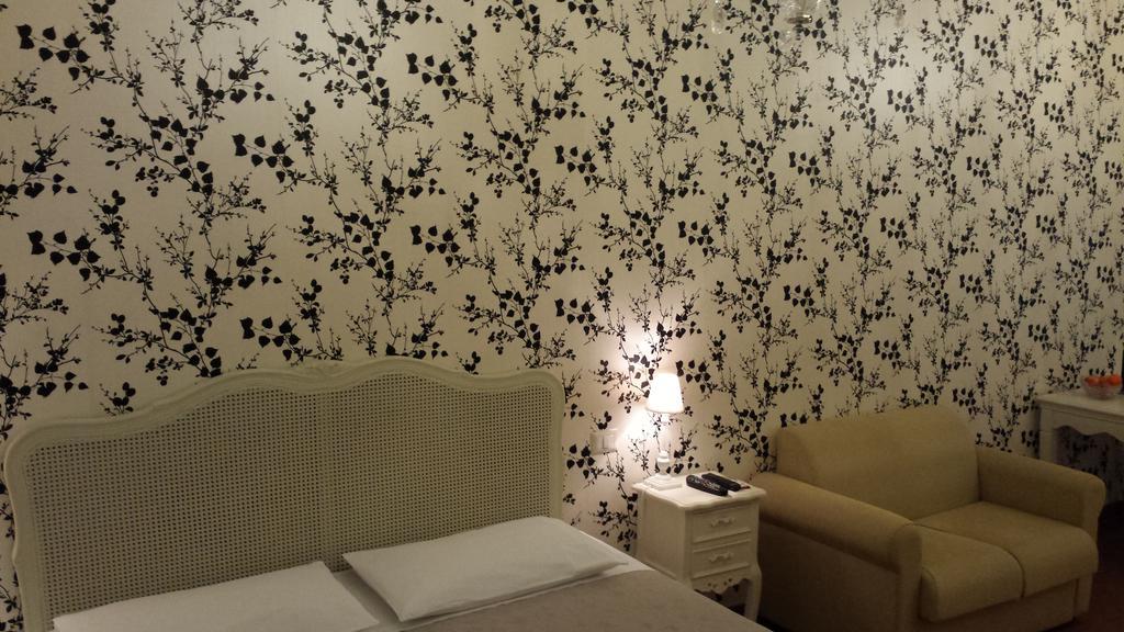 Hotel Domus Flaviae Roma Exterior foto